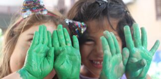 Educatori a domicilio e all’aperto: Mission Bambini supporta così l’estate di oltre 900 famiglie in difficoltà.