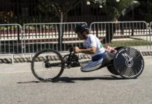 Alex Zanardi dimesso da ospedale di Siena e trasferito a Villa Beretta a Lecco.