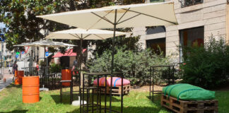 Estate in città! L’aperitivo si tinge di verde nel nuovo spazio all’aperto di Maria Marinoni, per gustare Spritz e cocktail signature nel cuore di Milano.