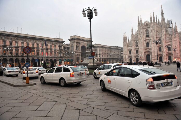 taxy-expo-expo2015-1500x998