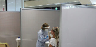 Coronavirus, 14.000 tamponi negli aeroporti, 40.000 su docenti.