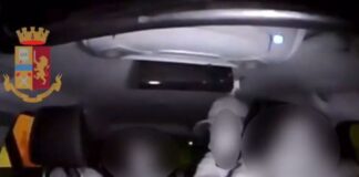 Rapinavano e massacravano di botte tassisti per comprarsi la droga.