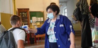 Studenti positivi, 4 classi in isolamento.