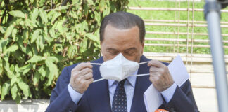 Coronavirus, Berlusconi ancora positivo, prosegue isolamento.
