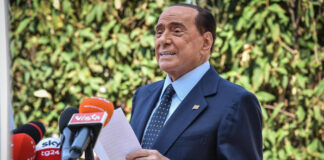 Berlusconi, controllo di routine al San Raffaele.