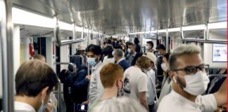 Metro, rissa su ultimo treno, denunce.