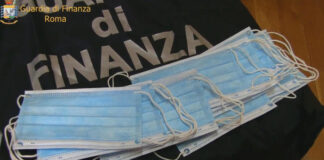GdF sequestra 1.650.000 mascherine nel comasco.