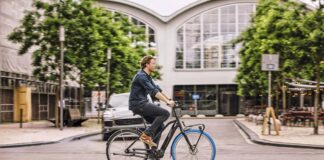 Swapfiets, il primo servizio di noleggio bici a lungo termine, amplia la sua offerta alle e-bike Power 7.