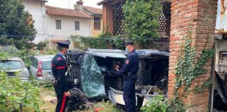 Discarica abusiva in cortile, denunciato dai Carabinieri nel pavese.
