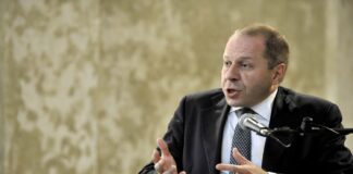 L’esperto Corrado Maria Daclon: “La pandemia è solo l’anticipazione di una crisi sistemica”