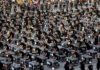 500 bauli in Piazza Duomo, il flash mob dei lavoratori degli eventi.