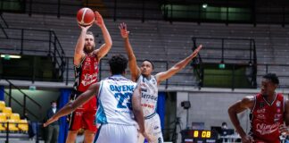 L’Olimpia torna sul parquet e vince a Cantù, sono 8 di fila in campionato.