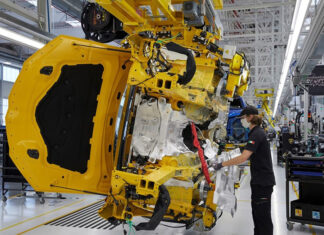 Istat, fatturato industria torna a livelli pre-pandemia, + 105,1% rispetto al 2020.