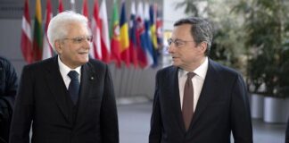 Crisi di governo, Conte affossato dai veti incrociati, Draghi alle 12 al Quirinale, Mattarella impedisce il ritorno alle urne.