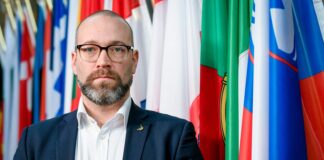 Stop alla ripartenza degli impianti sciistici fino al 5 marzo: immediata priorità agli indennizzi per la montagna.