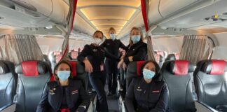 8 marzo, volo Air France Milano Linate-Parigi con equipaggio tutto al femminile.
