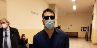 Fabrizio Corona portato in carcere a Monza.
