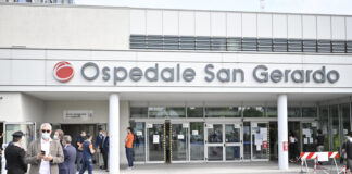 Incidente sul lavoro ad Assago, operaio cade dal tetto di un capannone
