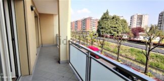 Trilocale in vendita in via Papa Giovanni XXIII a San Giuliano Milanese.