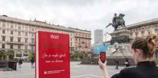Cent’Anni di Giga, Minuti e SMS, nuova installazione Iliad a Piazza Duomo.