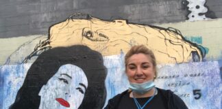 Fabiana Macaluso realizza un murales dedicato a Barbara D’Urso,