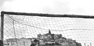 Chi non salta. Calcio. Cultura. Identità, mostra a Cinisello Balsamo dal 12 giugno.