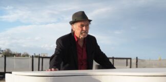Tempi strani, storie da cantaurore, Giangilberto Monti al Teatro Munari dall’8 al 12 giugno.