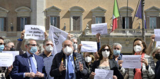 Informazione, flash mob dei giornalisti il 1 giugno davanti alla Prefettura.