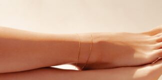 L’Essenziale, dopo il bracciale e la collana la cavigliera saldata.