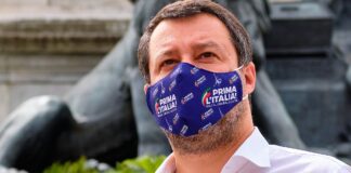 Obbligo di vaccino, Salvini ribadisce il no: non siamo in Tagikistan. Green pass in metro è follia.