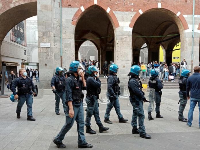 Movida: rissa in pieno centro a Milano