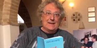 Non è un libro, la raccolta di pensieri di Enzo Iacchetti con finalità benefiche: aiuto tutti i volontari del covid.