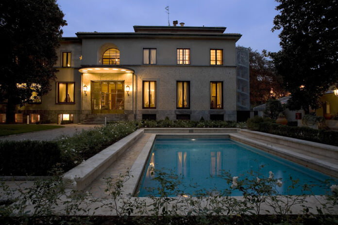 Villa Necchi Campiglio, Milano all'imbrunire - Foto F. Clerici © FAI - Fondo Ambiente Italiano