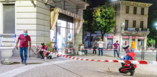 Voghera, video agli atti. Vittima colpisce assessore con un pugno.
