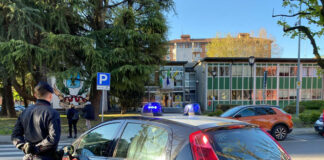 Maxirissa tra ragazzi in via Pasolini, intervengono i Carabinieri.