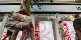 Saldi estivi, aumento volume 35%.