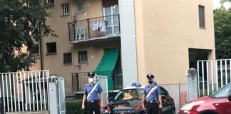 Coppia di anziani trovati morti in casa.