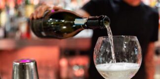 Milano Wine Week, fino al 31 le candidature per premi Carte dei Vini Italia e Wine Retail Award.