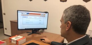 GdF scopre autolavaggio con lavoratori in nero a Cantù.