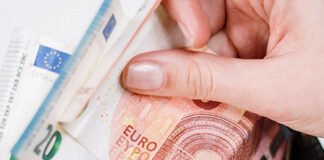 Confartigianato: debiti PA algono a 58 miliardi. Il 60% dei Comuni non paga imprese in 30 giorni. Granelli: Serve compensazione debiti-crediti.