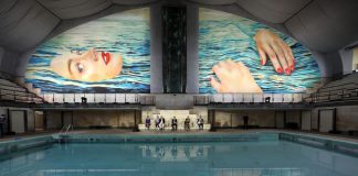 Be Water, murales di Maurizio Cattelan alla Piscina Cozzi per il Salone del Mobile.