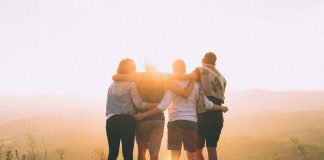Immaginare e avviare il futuro più adatto per i figli: Ariel organizza il nuovo gruppo “Orizzonti” a sostegno dei genitori di adolescenti con disabilità neuromotorie, primo appuntamento sabato 25.