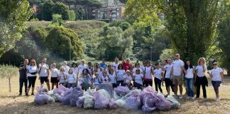 Oltre 1000 partecipanti al plogging di AXA: la corsa sostenibile nelle piazze di Roma, Milano e Torino che ha coinvolto dipendenti, agenti e famiglie.