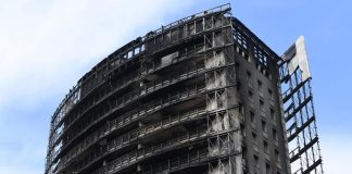 Incendio via Antonini, pm dispone sequestro grattacielo: pericolo di crollo.