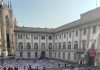 Piazzetta Reale si colora contro la violenza sulle donne.