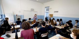 “A casa non va tutto bene”, la salute mentale dei giovani tra pandemia e guerra.