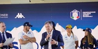 A La Pista di Arese, adiacente il mall, Flavio Roda, Presidente FISI, dà il via alla stagione agonistica degli sport invernali