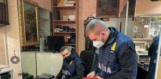GdF scopre compro oro abusivo.