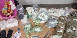 Droga, Polizia sequestra 25 chili di stupefacente tra cocaina, hashish, marijuana e shaboo.