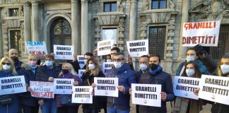 Violenza in Piazza Duomo, presidio Lega davanti Palazzo Marino per chiedere dimissioni di Granelli.